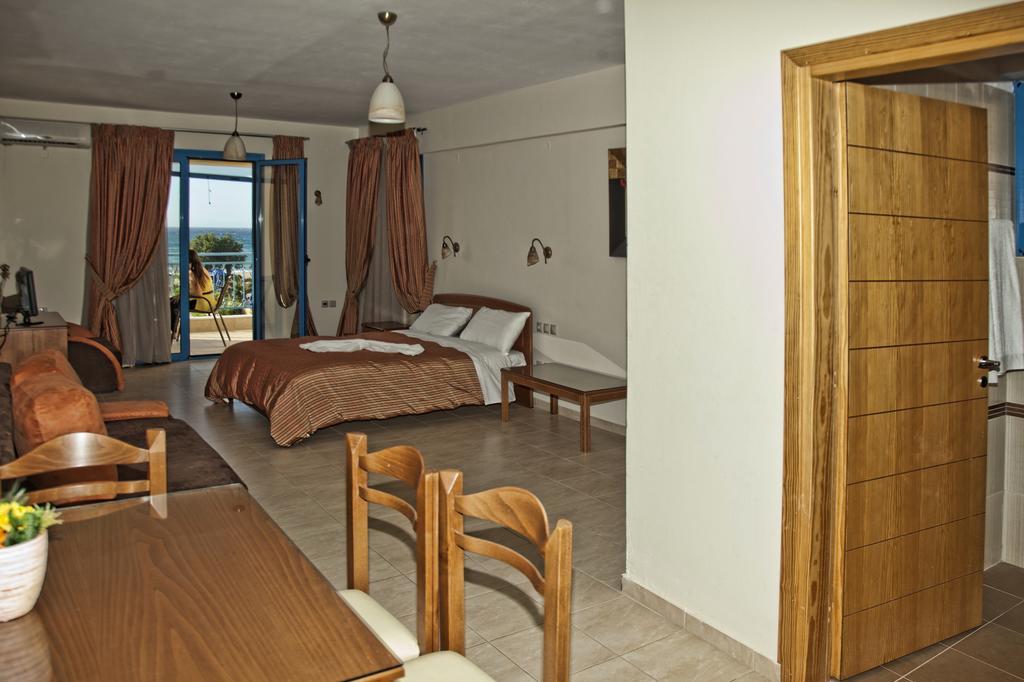 Gold Apartments Platanias Esterno foto