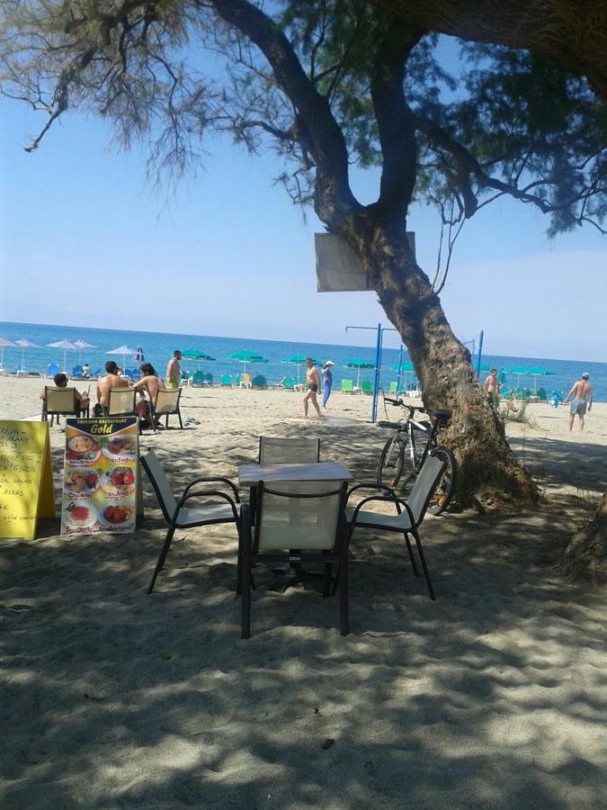 Gold Apartments Platanias Esterno foto