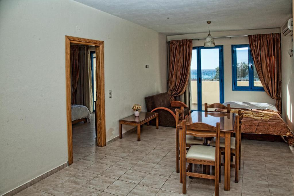 Gold Apartments Platanias Esterno foto